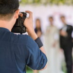 フォトウェディングに友達を招待するメリットと注意点